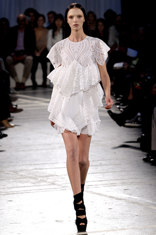 Desfile Givenchy Moda Verano 2011